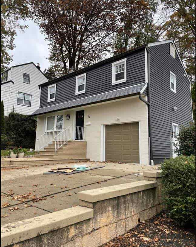 Vinyl siding textures and colors available in NJ