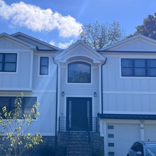 James-Hardie-BoardBatten-Arctic-White