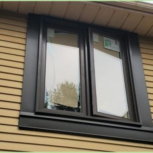 The Differences Between Vinyl and Composite Windows